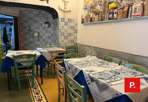 Locale commerciale in vendita a Caserta