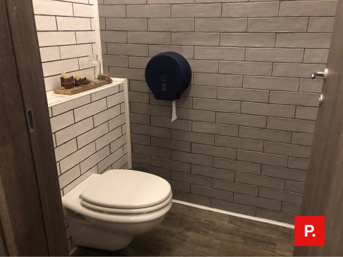 Locale commerciale in affitto a Caserta