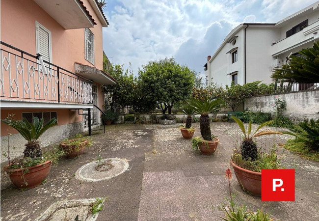 Casa singola in vendita a Caserta