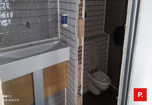 Locale commerciale in affitto a Caserta