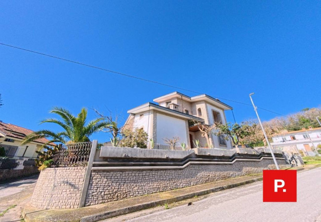 Villa in vendita a Carinola