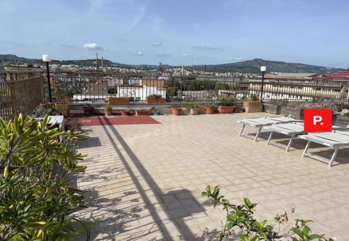 Appartamento in affitto a Napoli