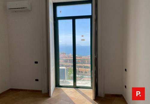 Appartamento in affitto a Napoli