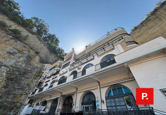 Appartamento in affitto a Napoli