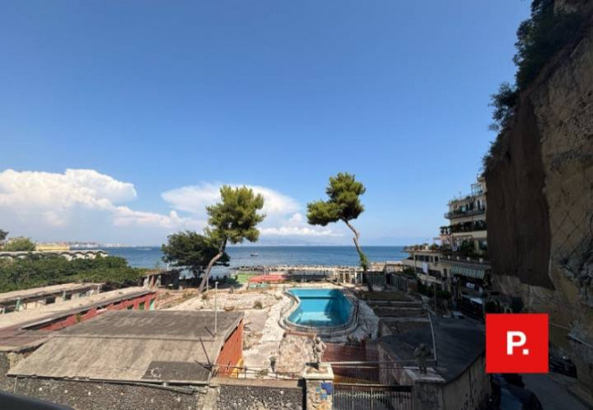 Appartamento in affitto a Napoli