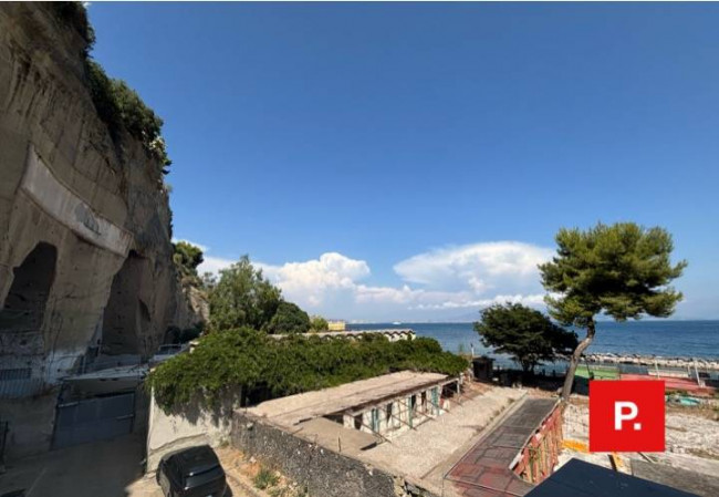 Appartamento in affitto a Napoli