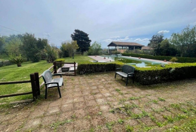 Azienda agrituristica in vendita a Istia D'ombrone, Grosseto (GR)