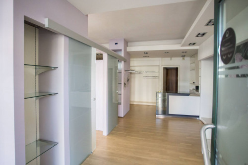 Locale commerciale in affitto a Spresiano