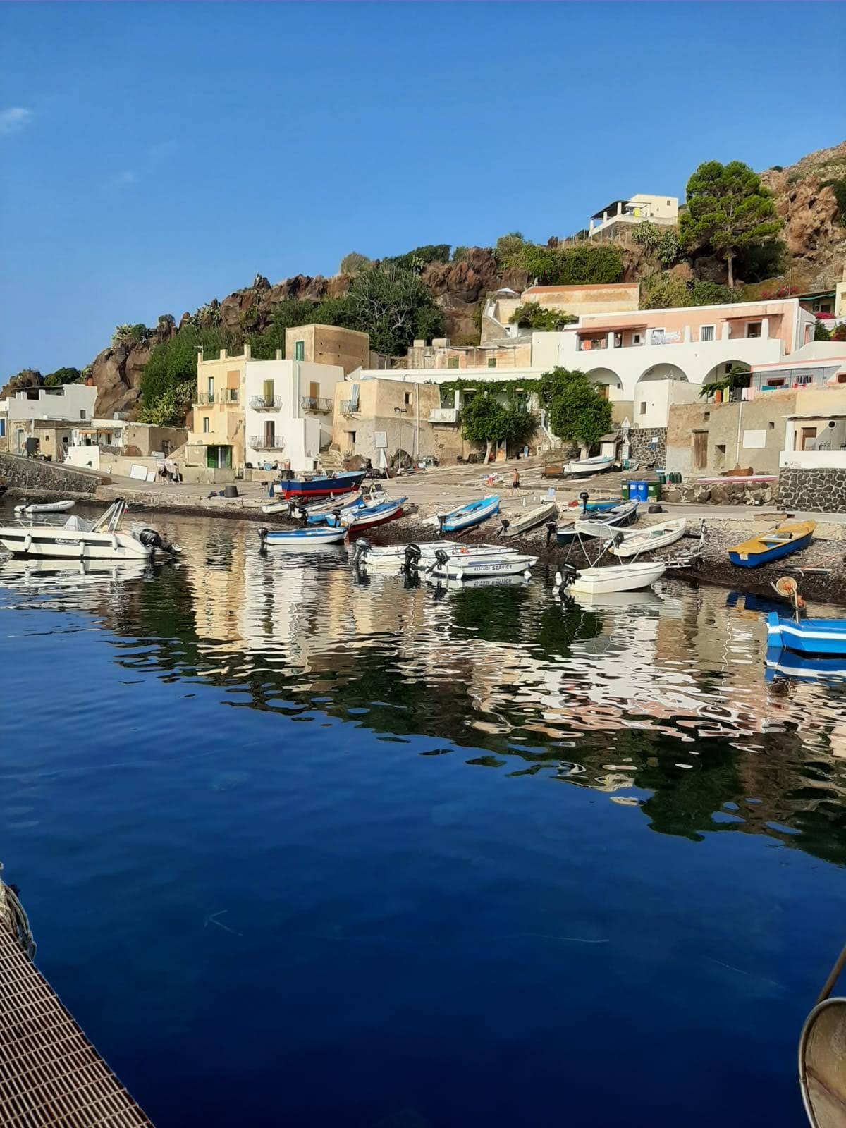 Villa Unifamiliare - Indipendente LIPARI vendita  Alicudi  casaitalia