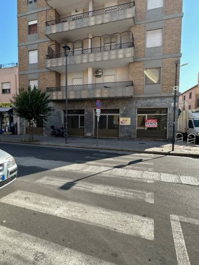 Locale commerciale in Affitto a Selargius