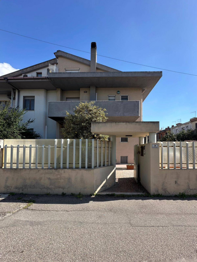 Villa Bifamiliare in Vendita a Cagliari