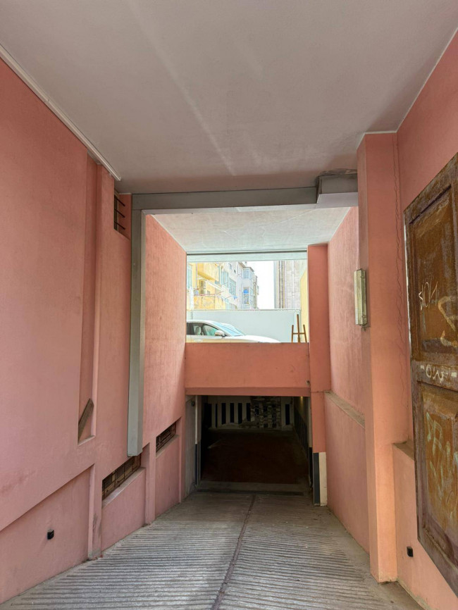 Box o garage in Vendita a Cagliari