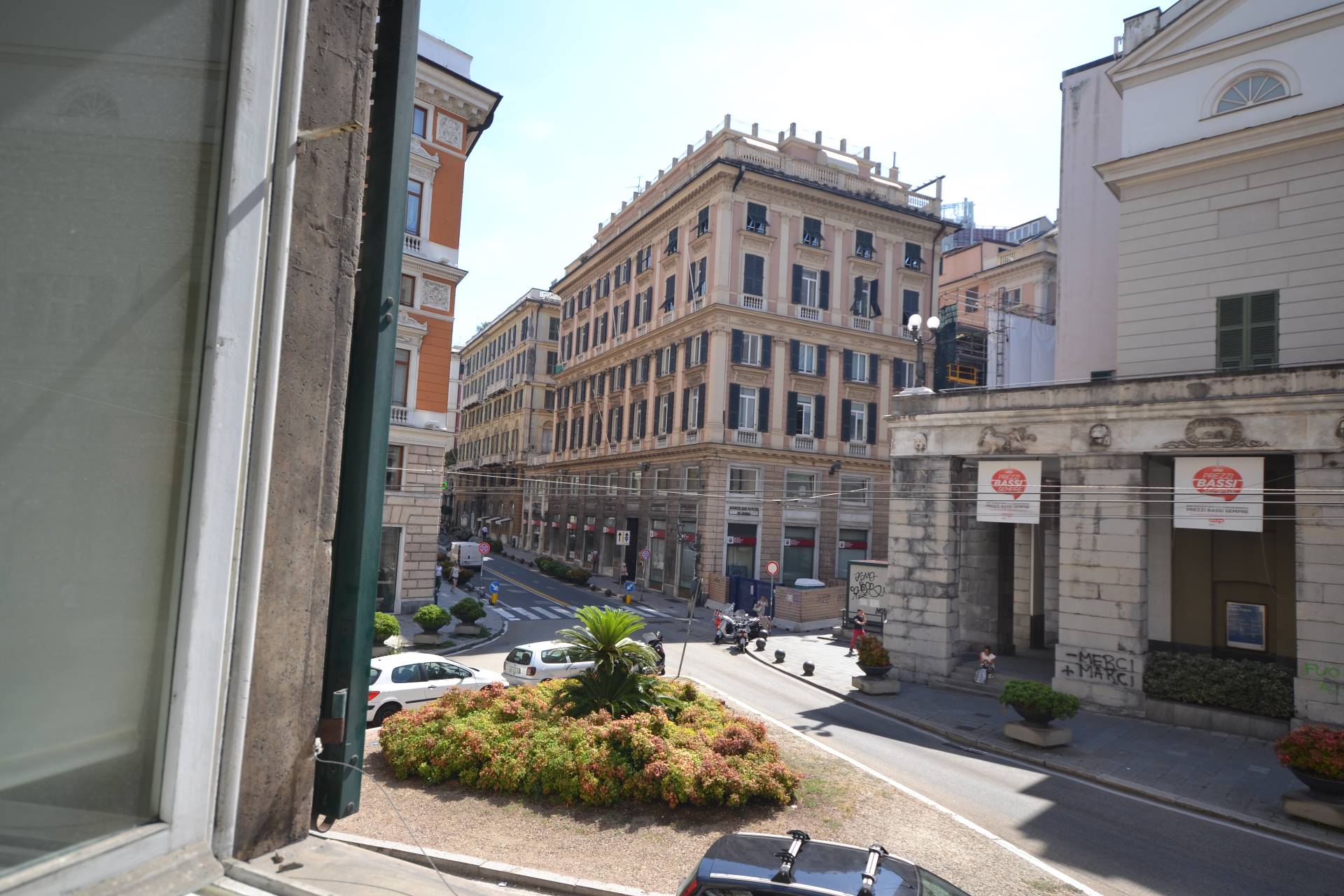  genova affitto quart: centro centro-storico-uno-s.a.s.