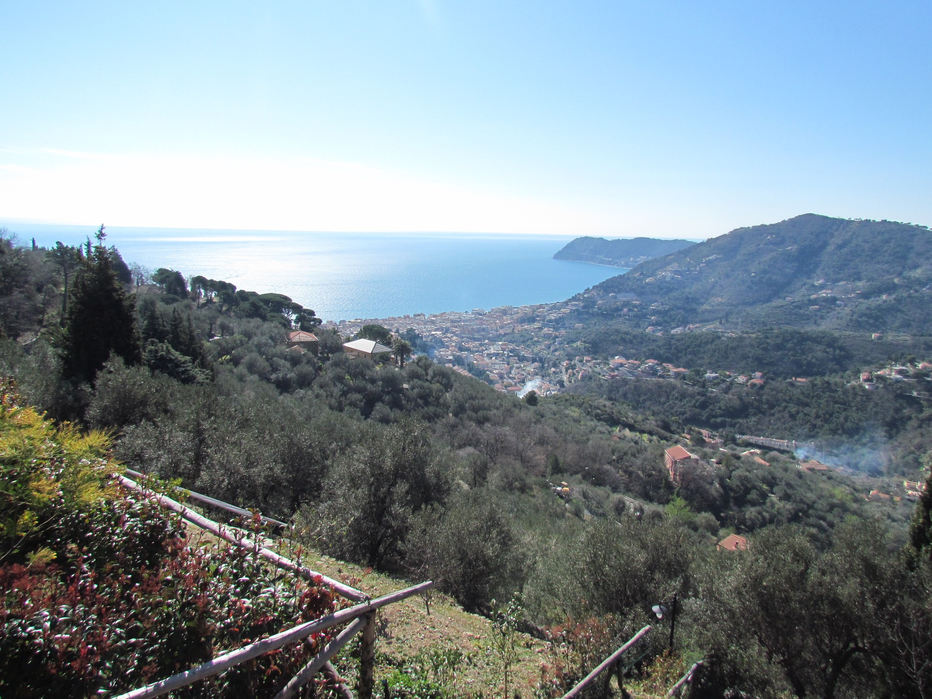  alassio vendita quart: moglio alassio-mare-srl