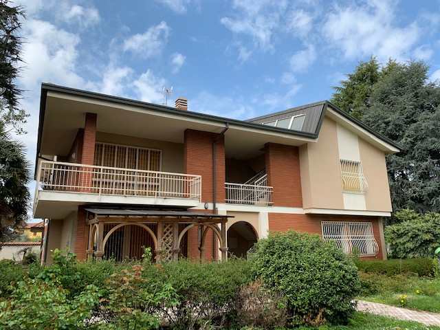 Villa Casa A Rovato Bs Ville Case A Rovato Bs Ilovecasaeu