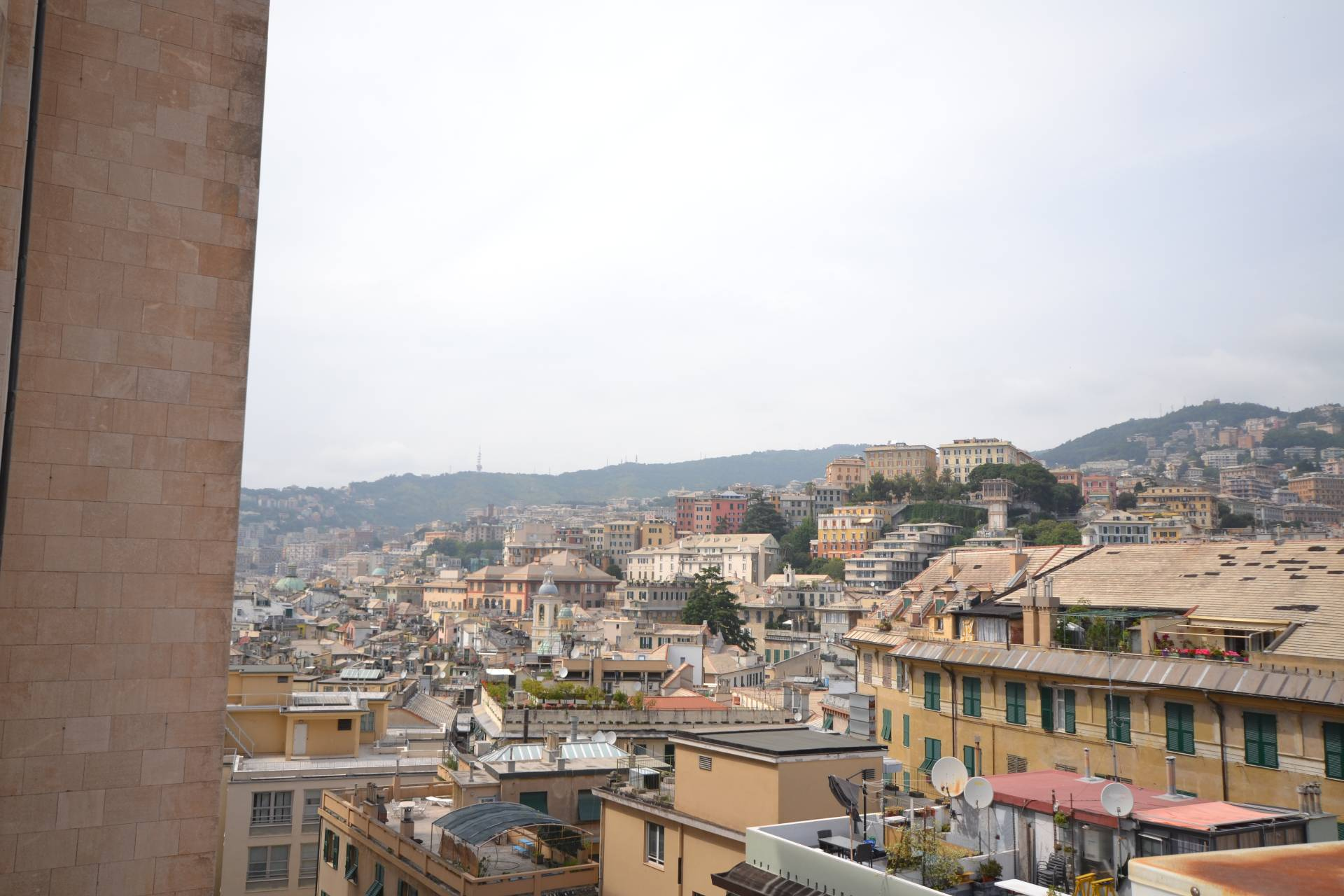  genova affitto quart: centro centro-storico-uno-s.a.s.