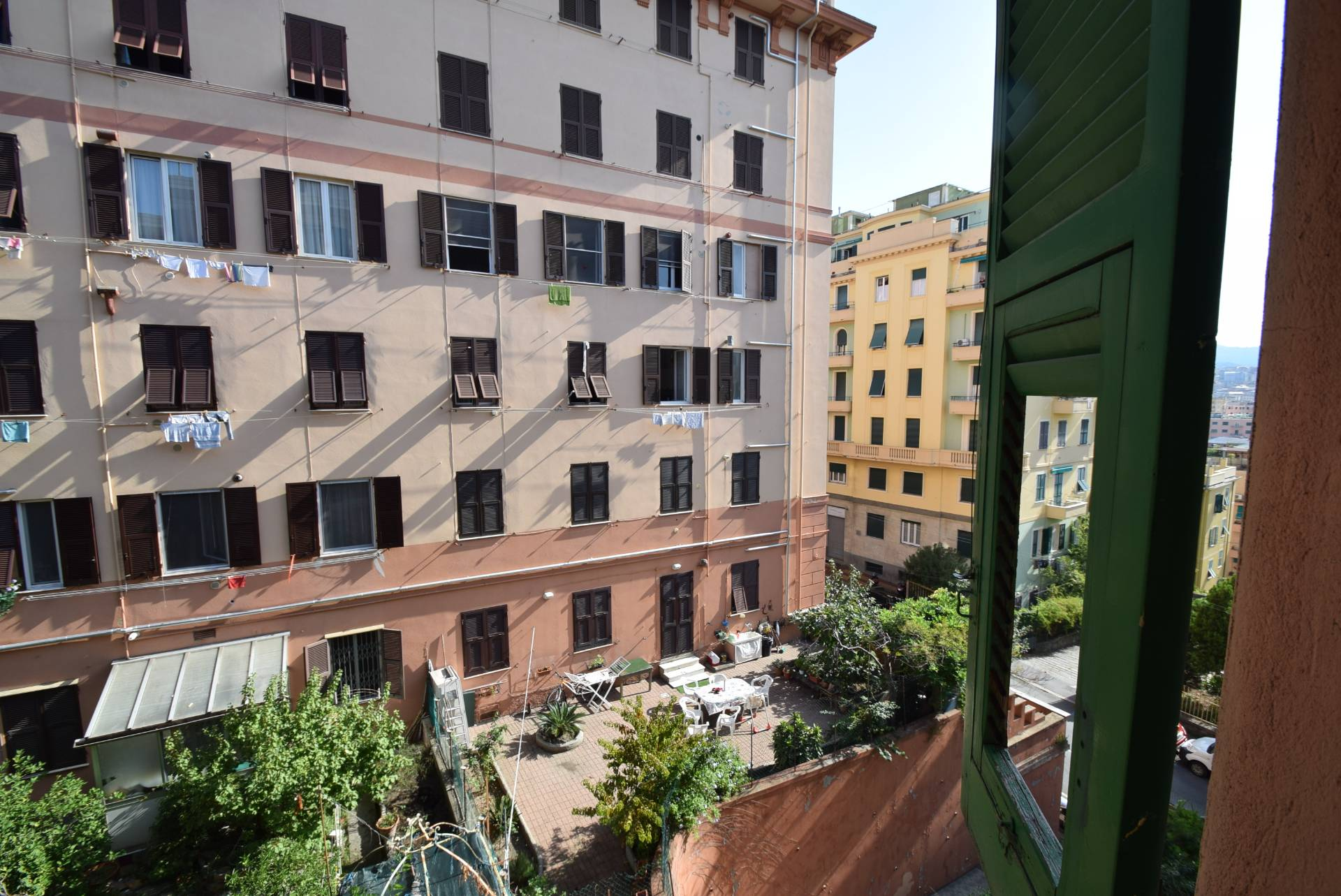  genova vendita quart: centro centro storico uno s.a.s.