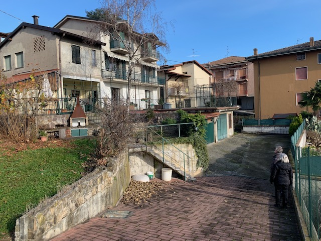  chiuduno vendita quart:  fondo casa palazzolo sull