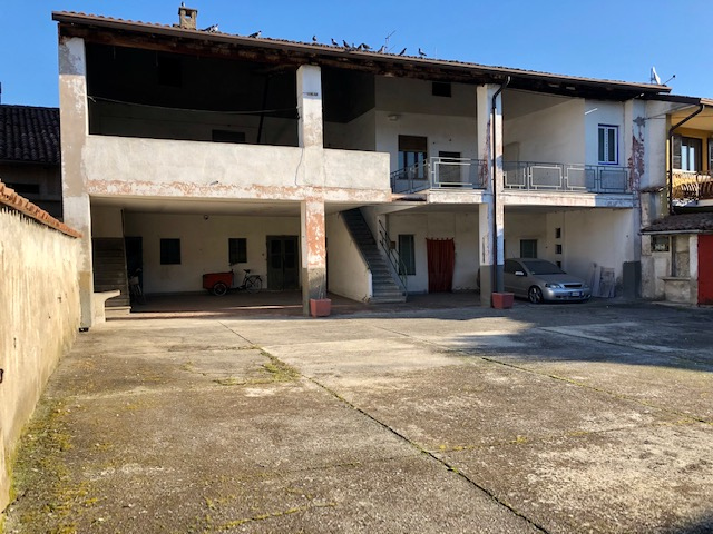 Rustico - Cascina ROVATO vendita    Fondo Casa Rovato
