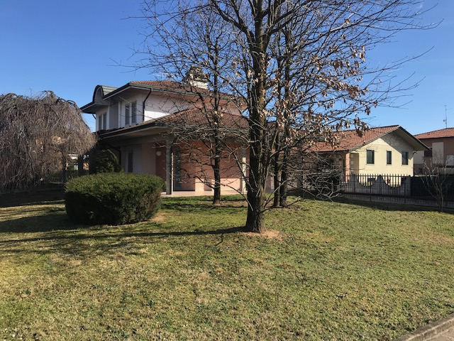 Villa PONTOGLIO vendita    Fondo Casa Palazzolo sull