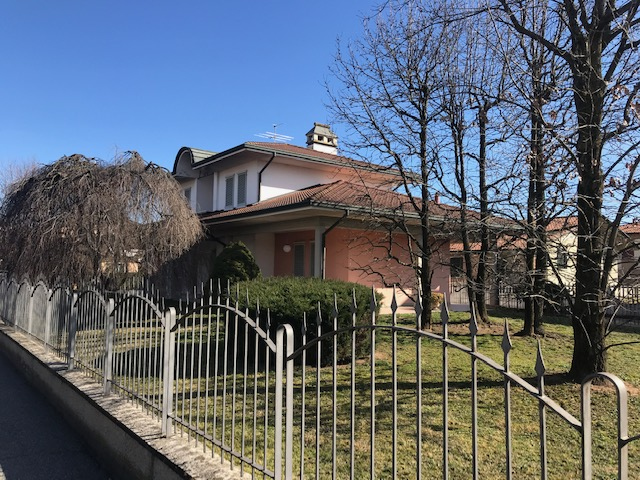 Villa PONTOGLIO vendita    Fondo Casa Palazzolo sull