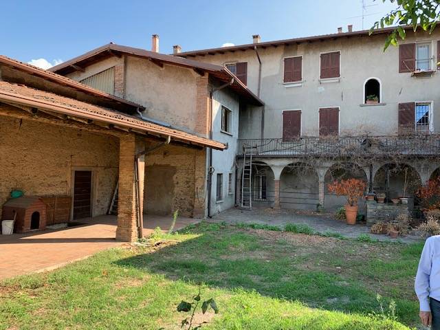  erbusco vendita quart:  fondo casa palazzolo sull