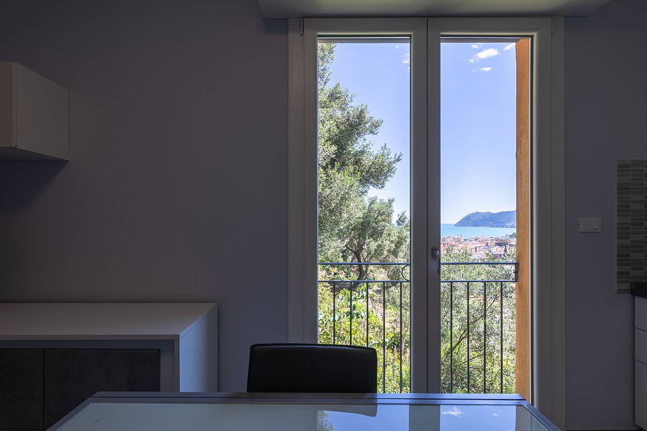  alassio vendita quart:  alassio mare srl