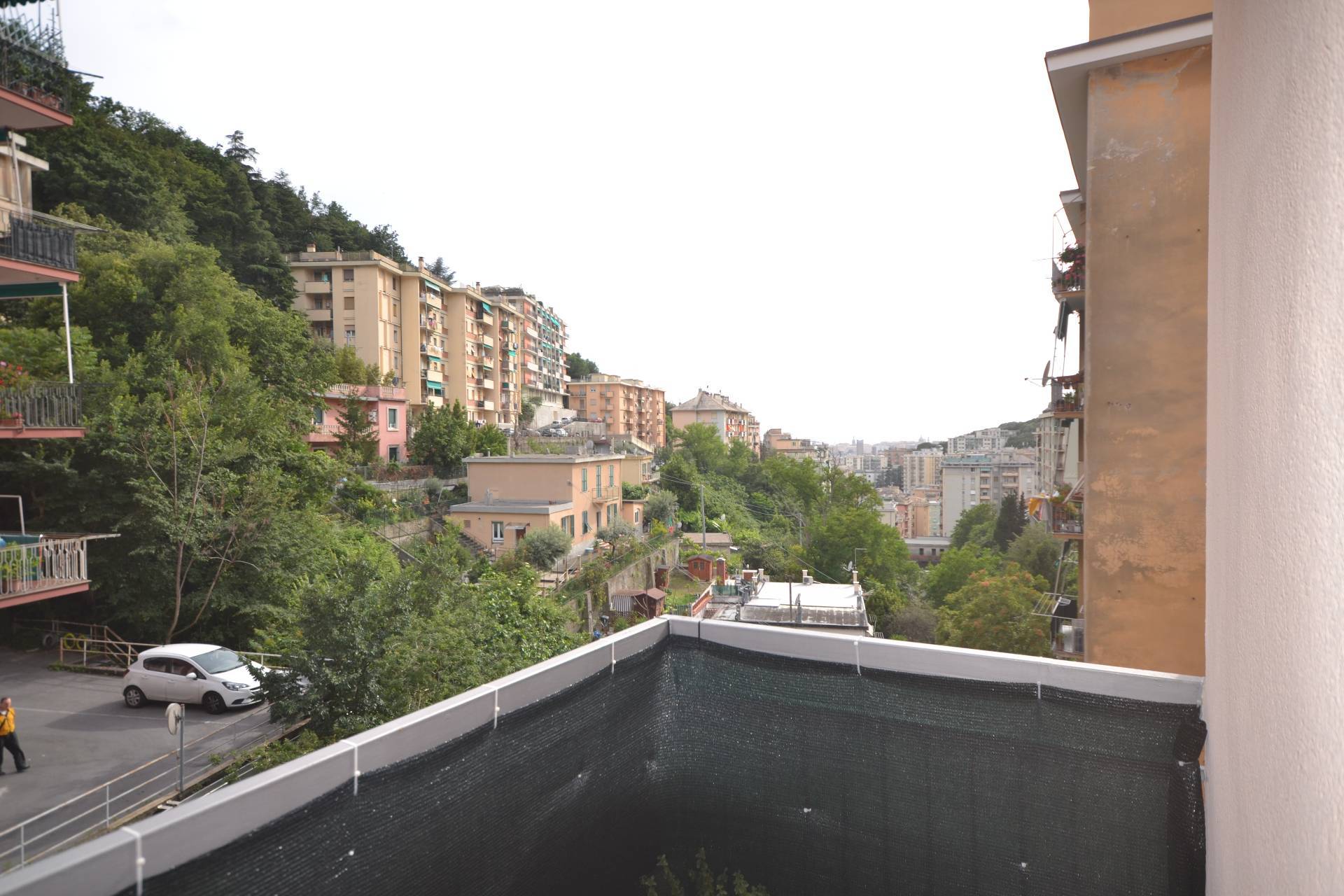 Appartamento GENOVA vendita  San Fruttuoso  Centro Storico Uno s.a.s.
