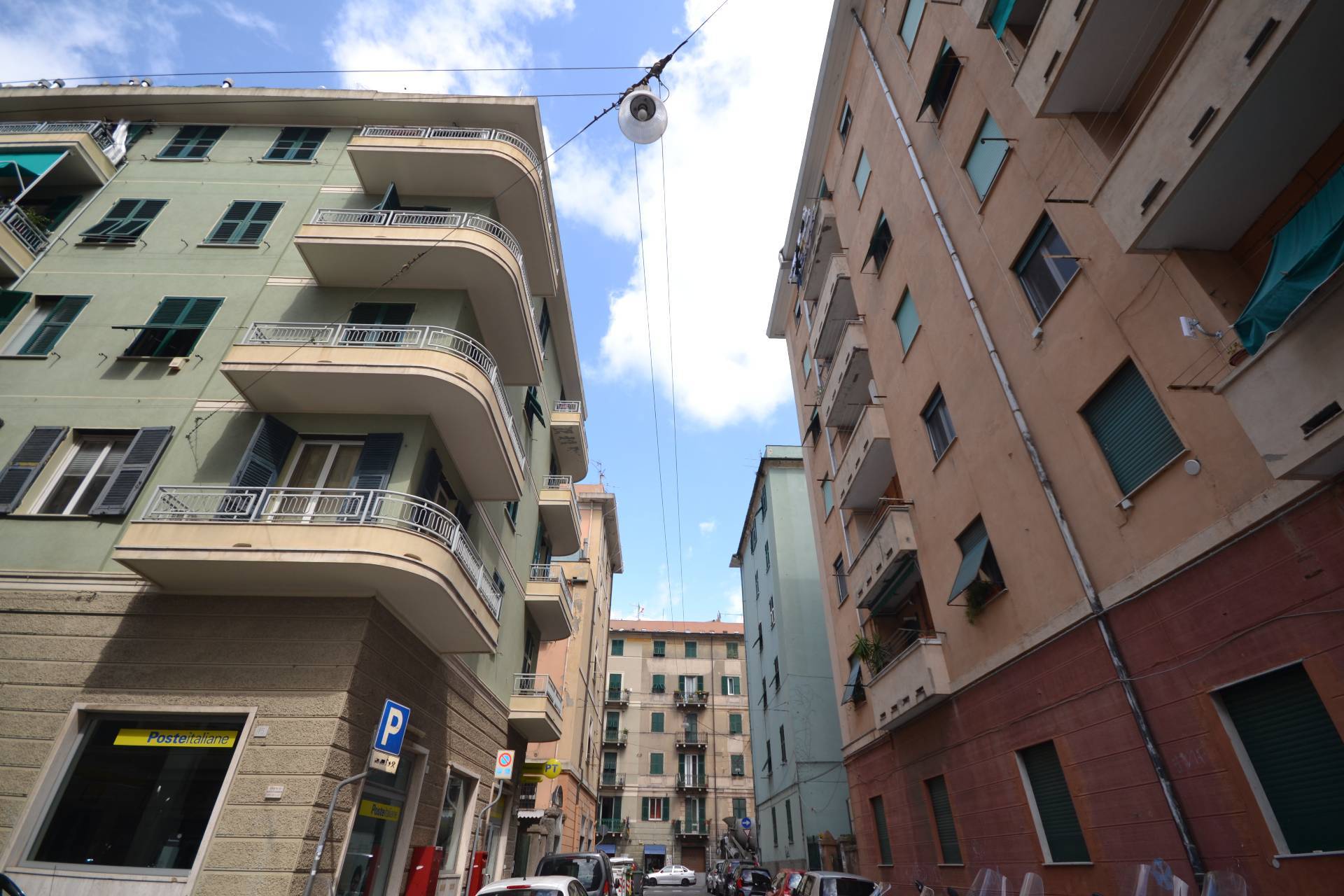  genova vendita quart: rivarolo centro storico uno s.a.s.