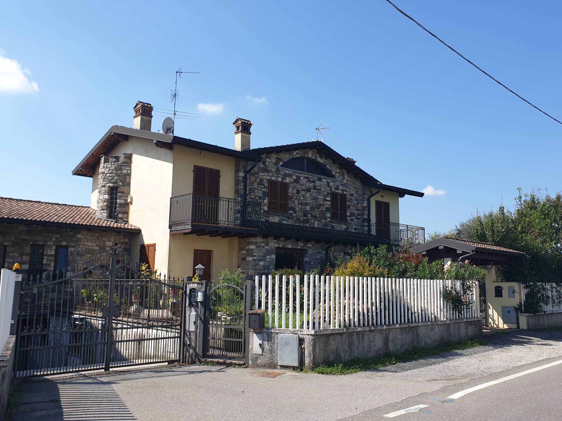 Villa CIVIDATE AL PIANO vendita    Fondo Casa Palazzolo sull