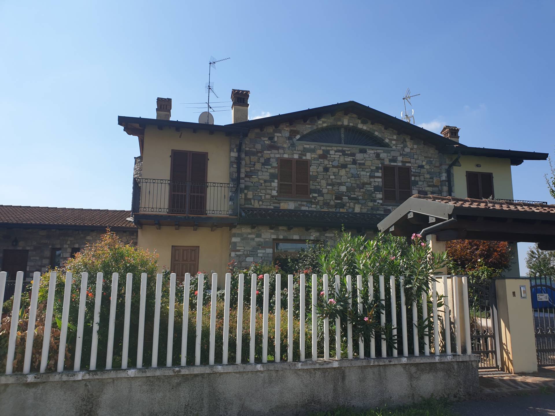 Villa CIVIDATE AL PIANO vendita    Fondo Casa Palazzolo sull