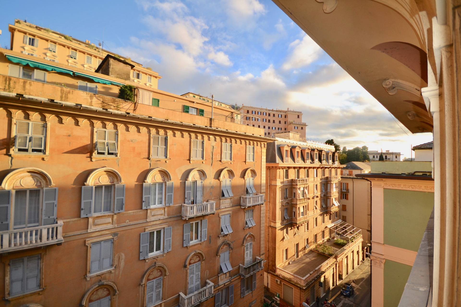  genova vendita quart: castelletto centro-storico-uno-s.a.s.