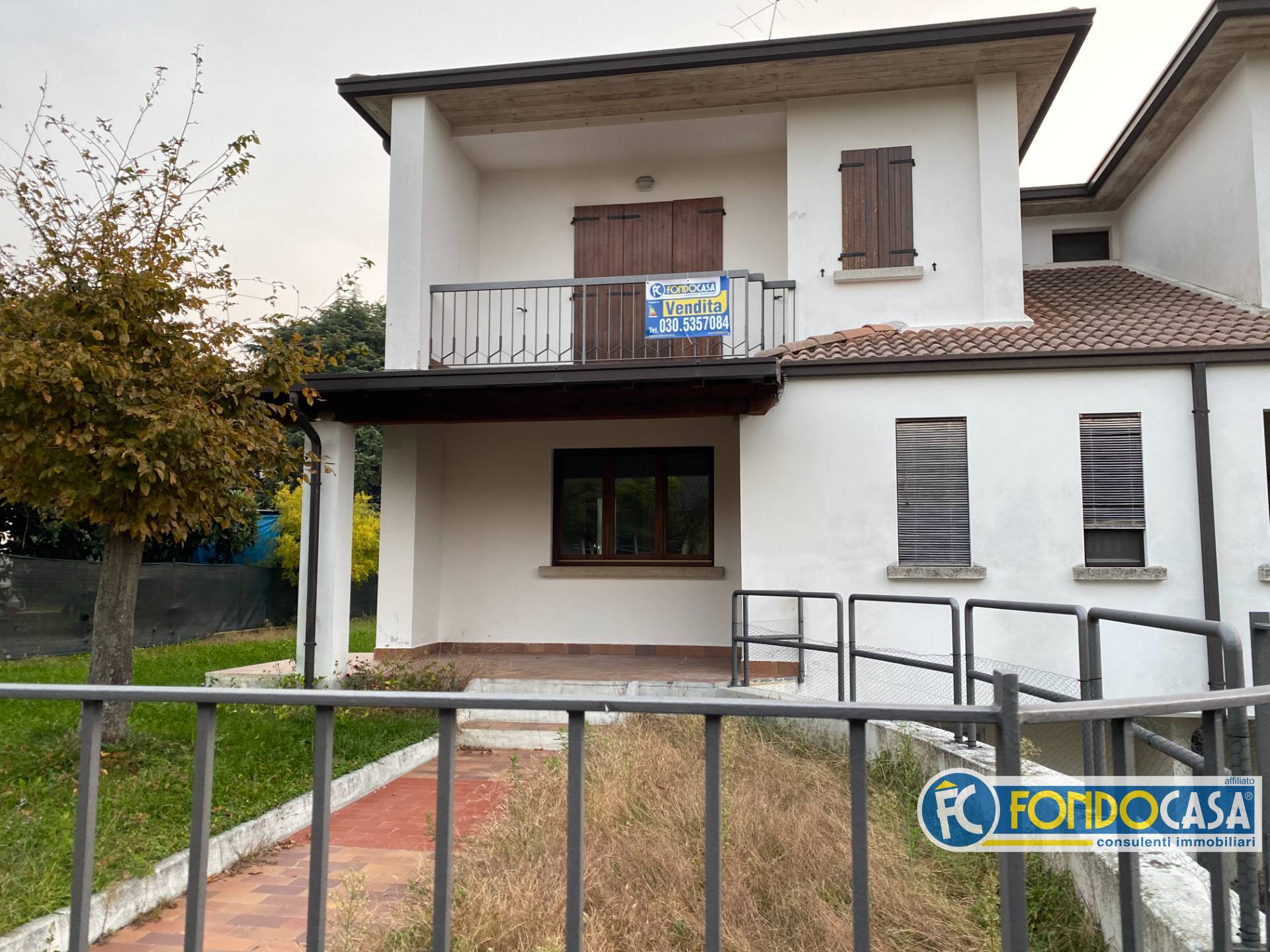 Villa PUEGNAGO SUL GARDA vendita  Raffa  DESENZANO DEL GARDA