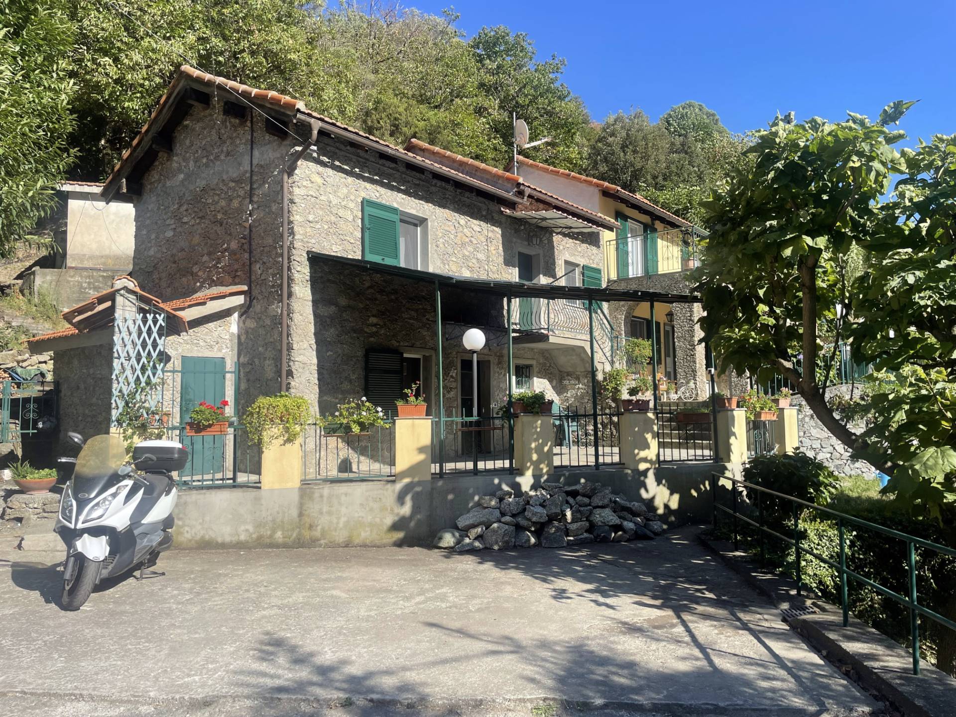 Casa indipendente in vendita a Ellera, Albisola Superiore (SV)