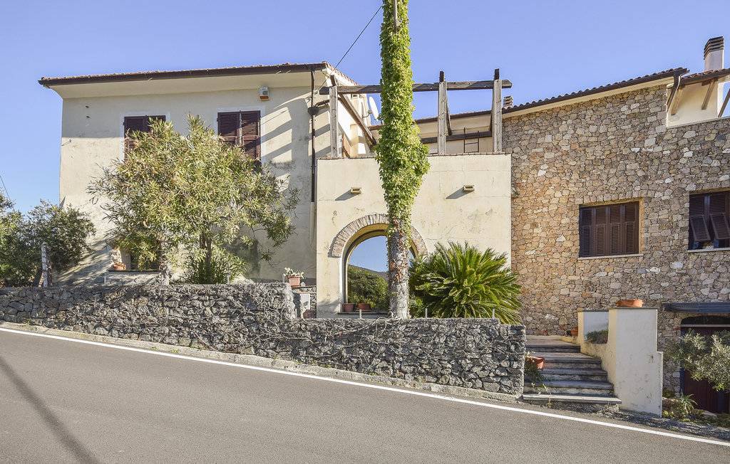 Casa semi-indipendente in vendita a Vado Ligure (SV)