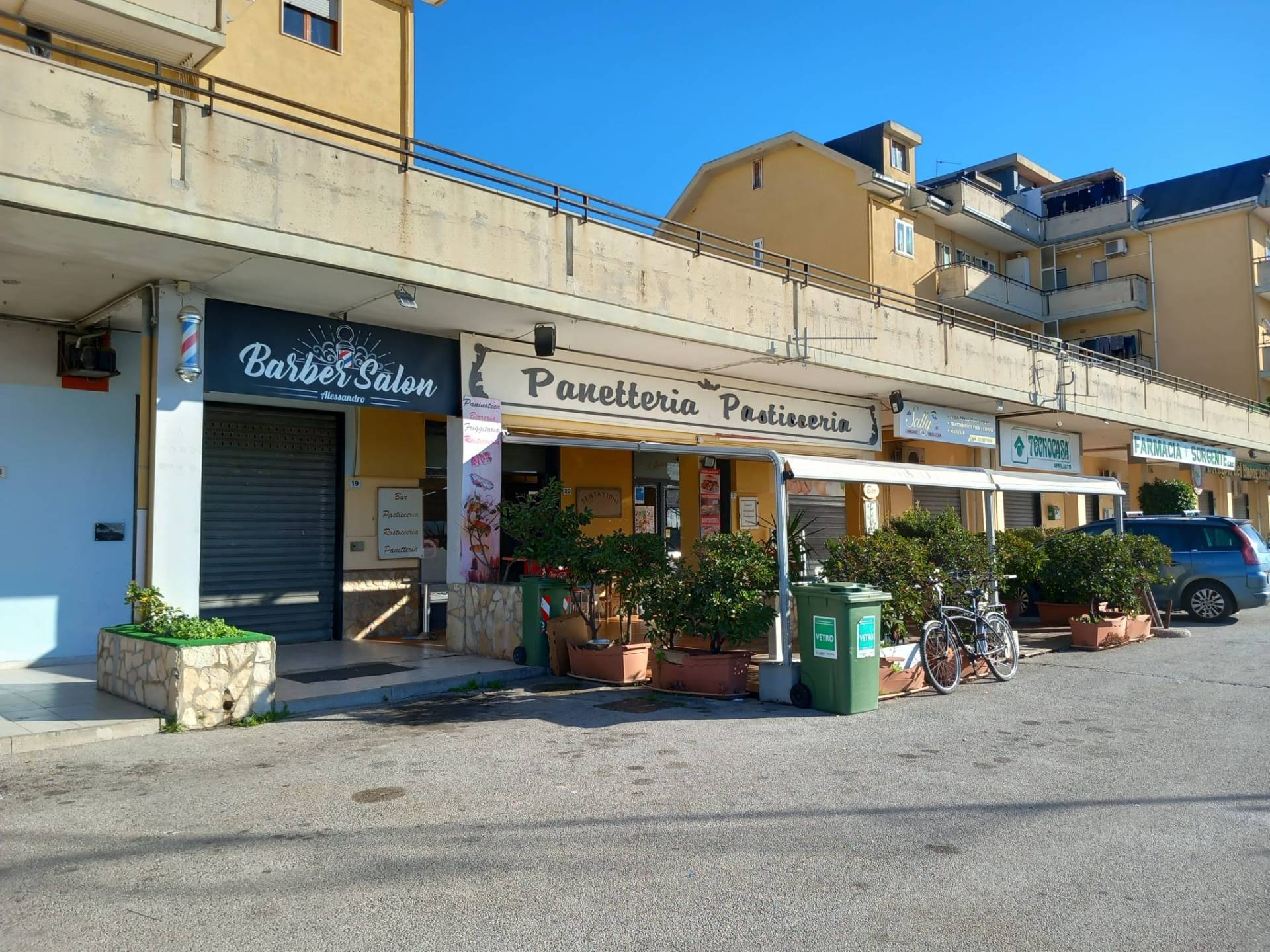 Attività commerciale in vendita a Montecorvino Pugliano (SA)