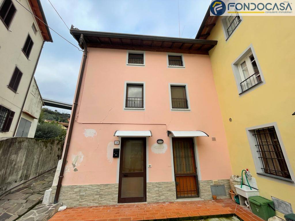 Casa semi-indipendente in vendita a Bozzano, Massarosa (LU)