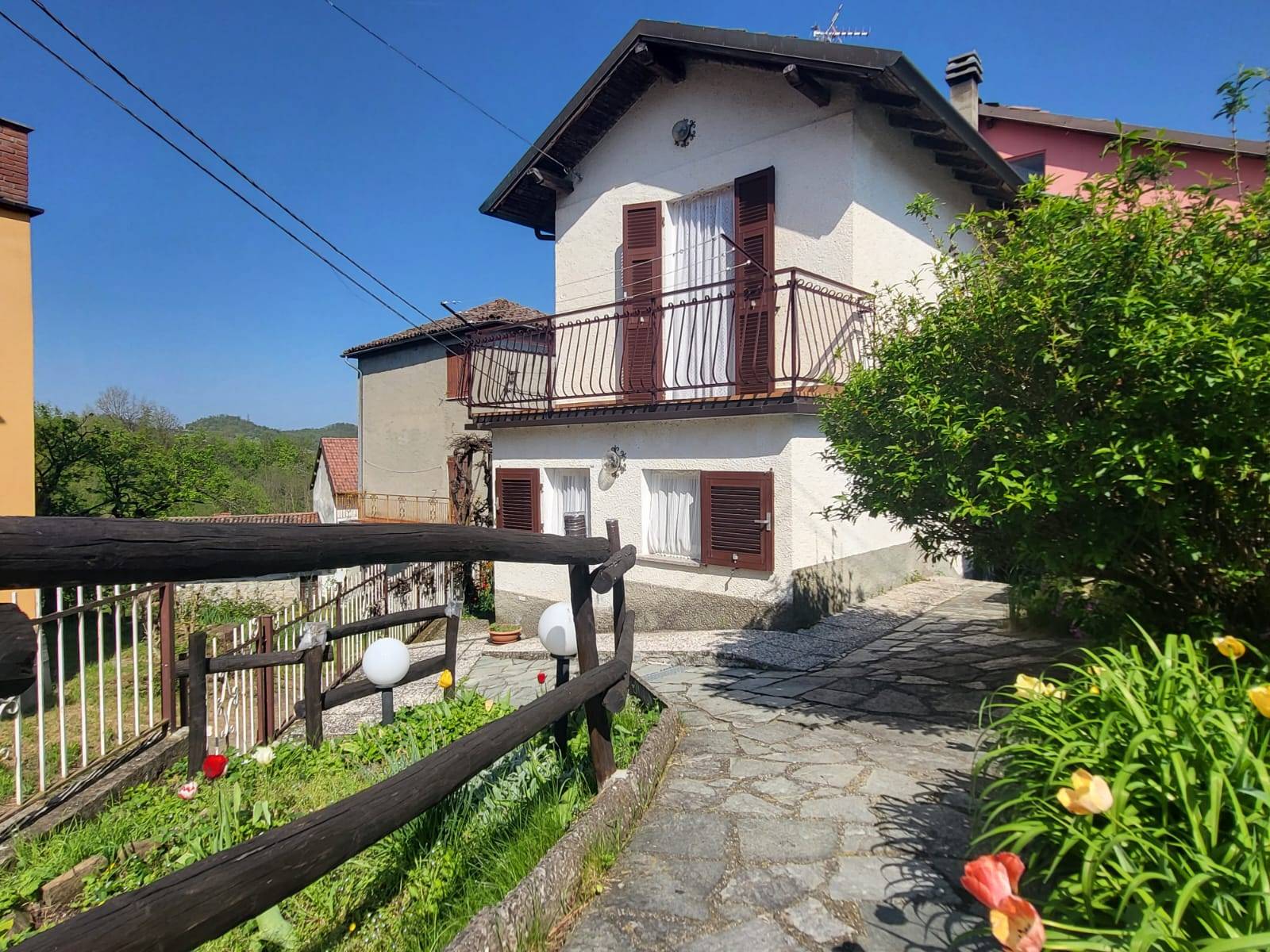 Casa semi-indipendente in vendita a Pratolungo, Gavi (AL)