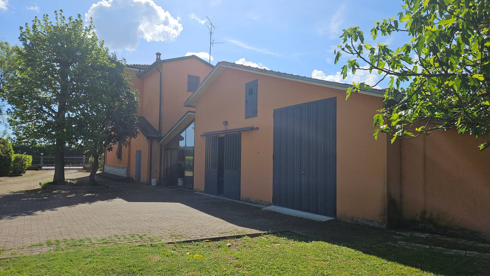 Casa indipendente in vendita a Savarna, Ravenna (RA)