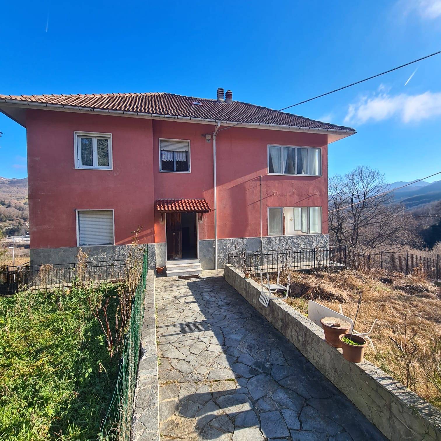 Appartamento in vendita a Casella (GE)