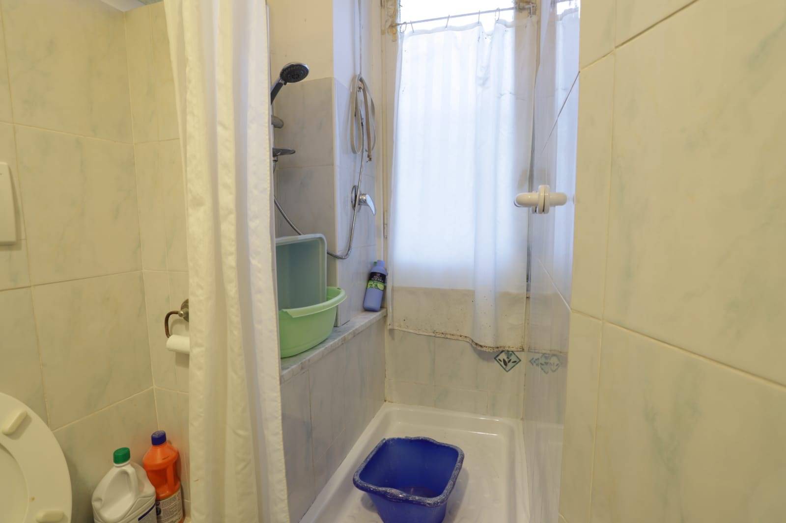 Appartamento in vendita a Genova (GE)