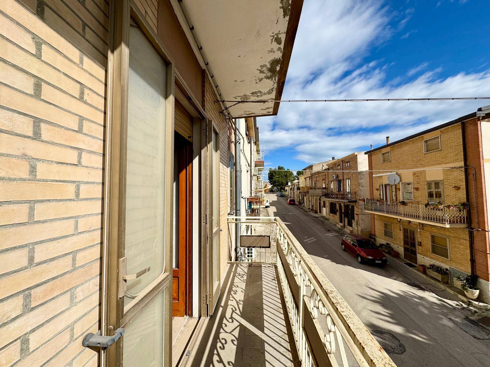 Casa indipendente in vendita a Castelnuovo Della Daunia (FG)