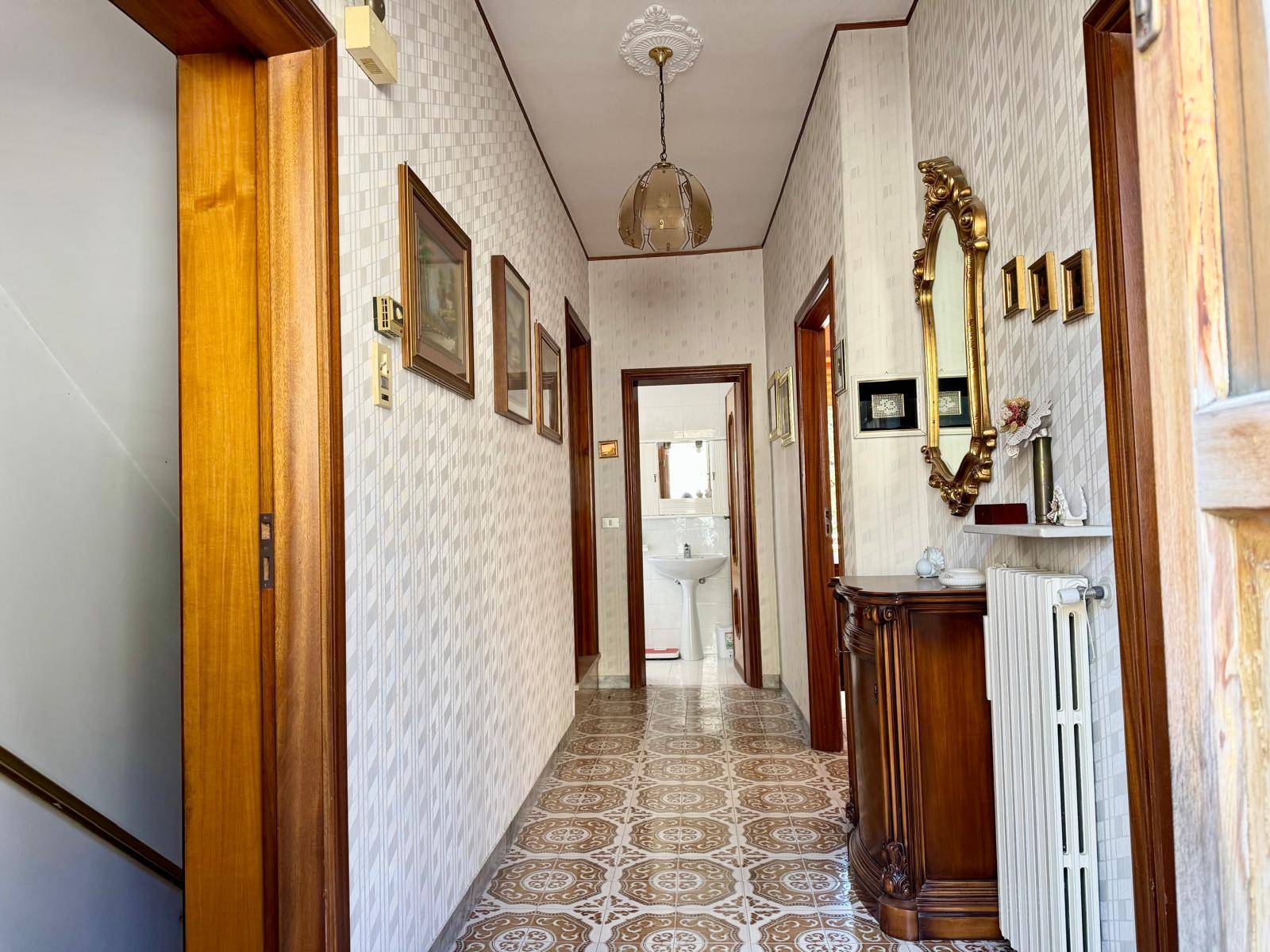Casa indipendente in vendita a Castelnuovo Della Daunia (FG)