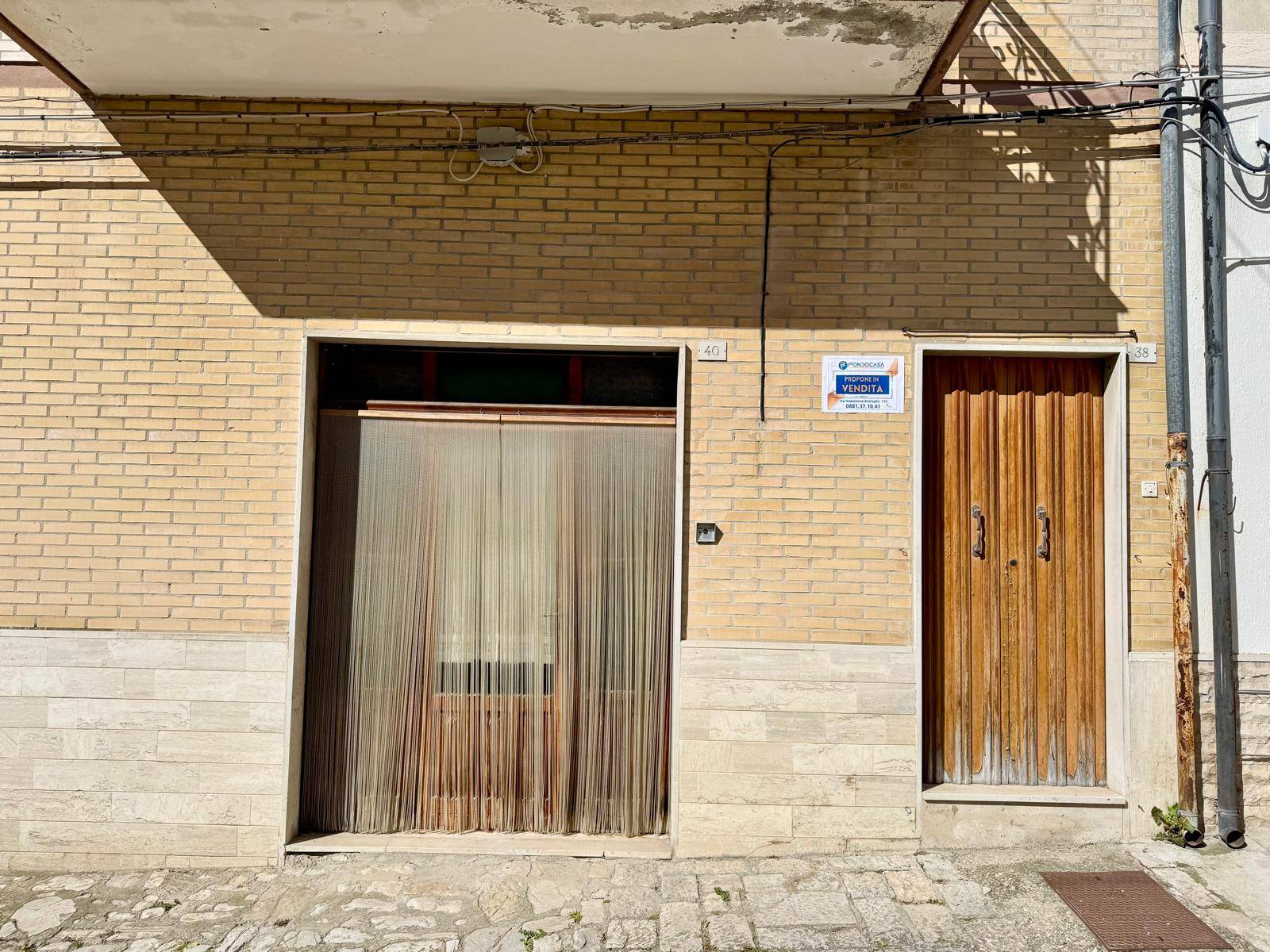 Casa indipendente in vendita a Castelnuovo Della Daunia (FG)