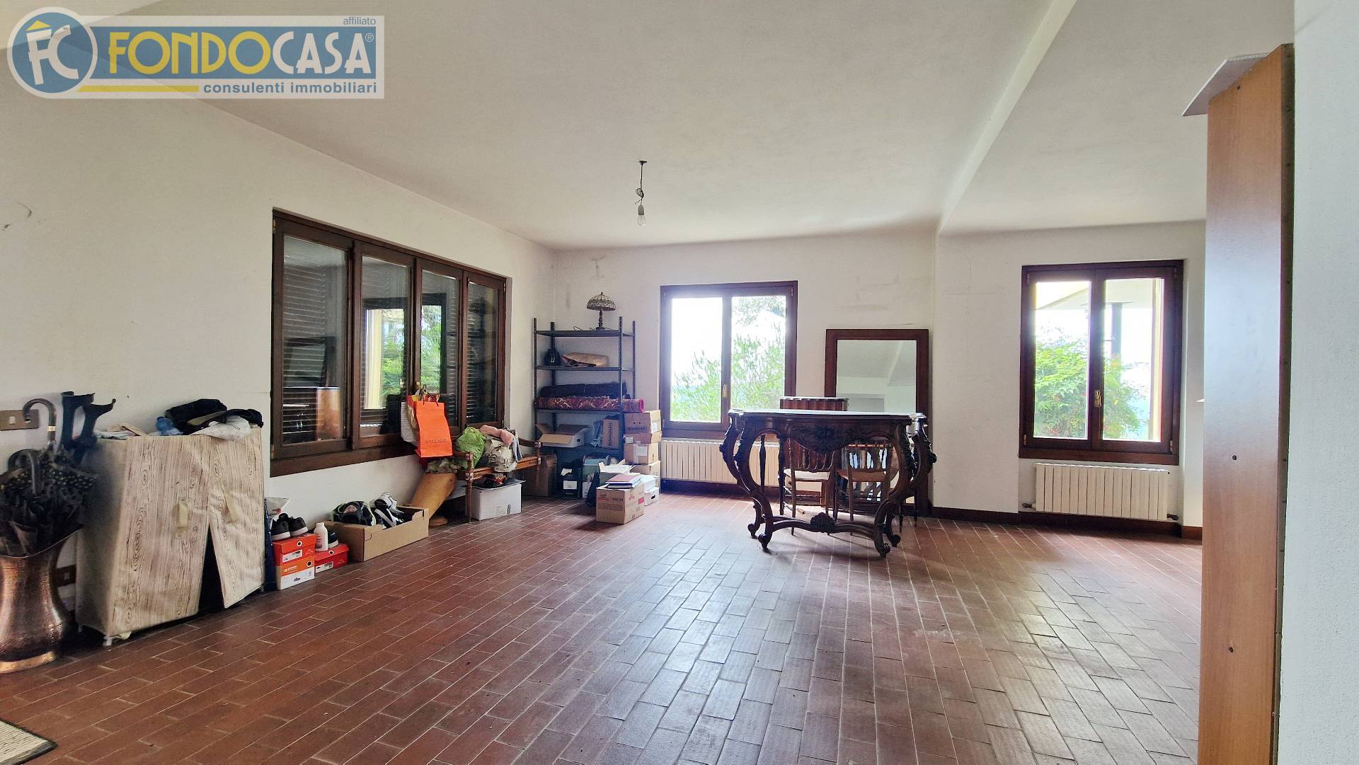 Villa in vendita a Tavernerio (CO)