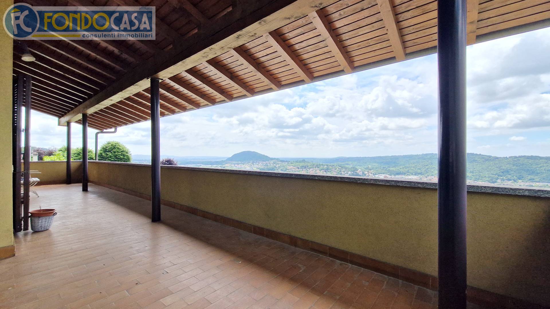 Villa in vendita a Tavernerio (CO)