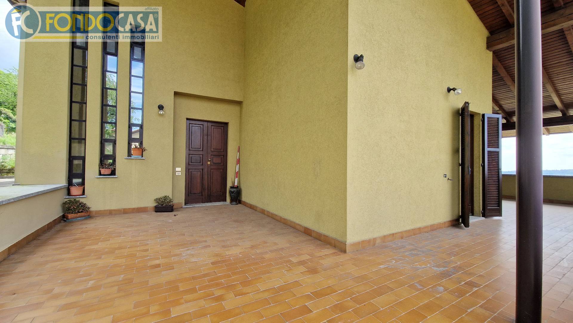 Villa in vendita a Tavernerio (CO)