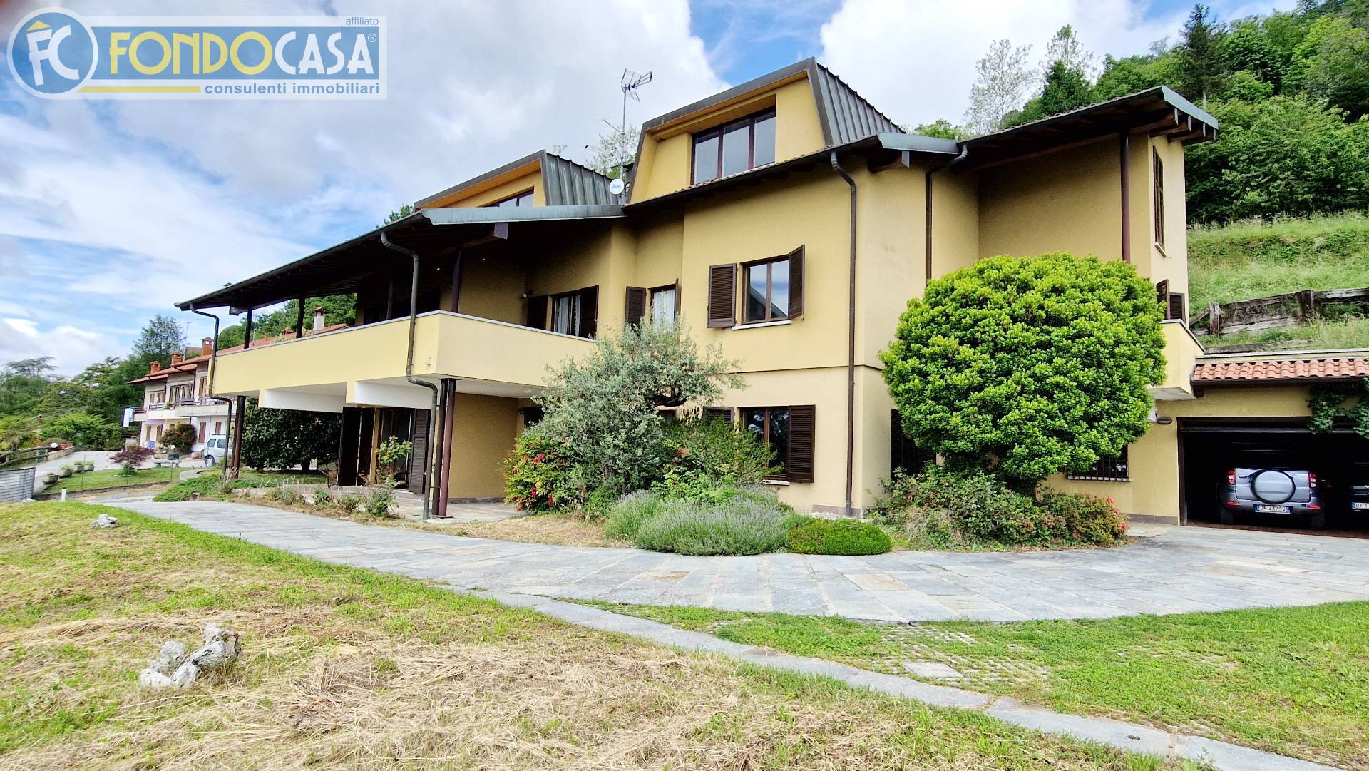 Villa in vendita a Tavernerio (CO)
