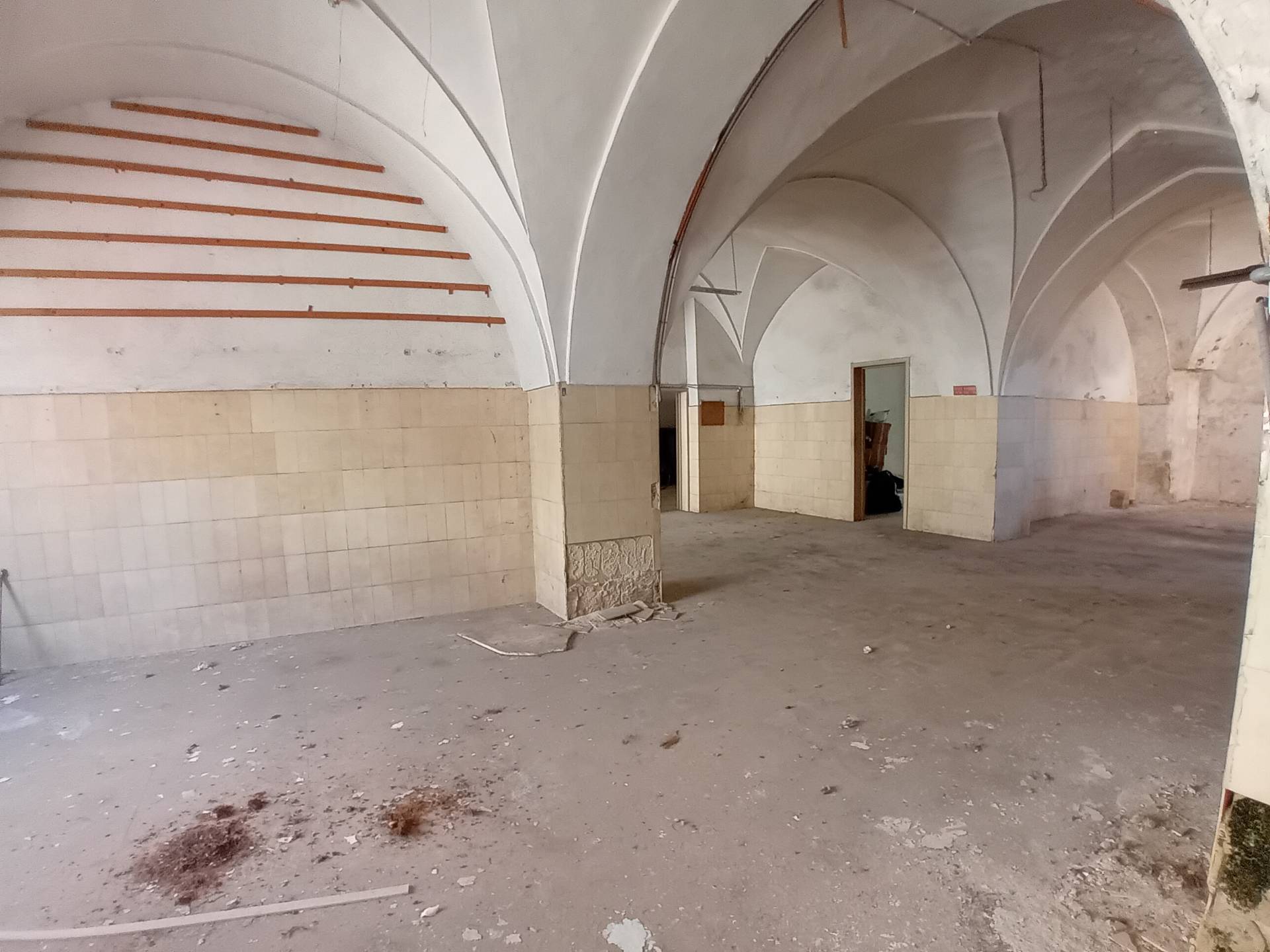 Foto - Magazzino In Vendita A Taviano
