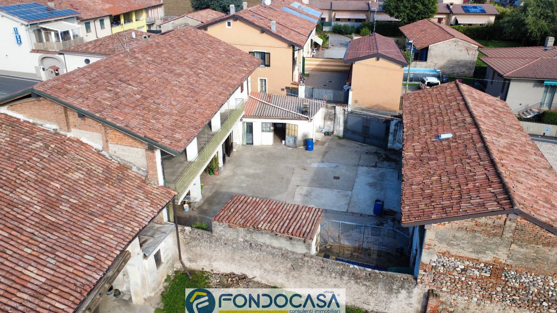 Rustico/Casale in vendita a Rovato - foto 3